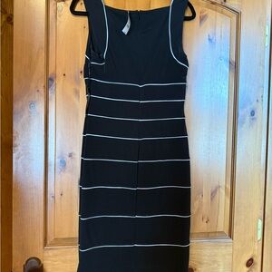 White House Black Market LBD